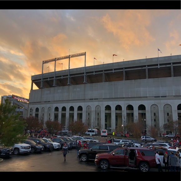 Meet your Posher, Elizabeth - Picture 1 of 1